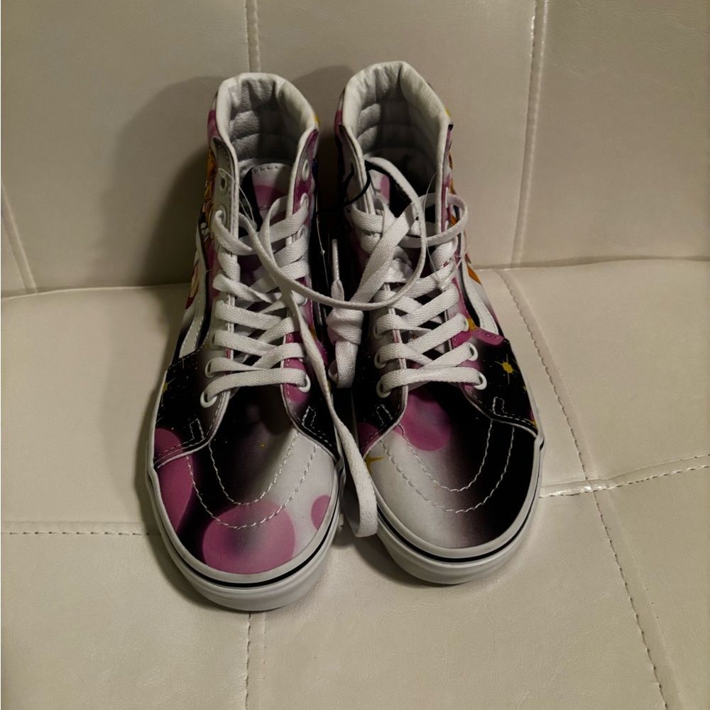 Vans x Sailor Moon SK8-HI – Women’s 6 / Men’s 4.5 – Brand New - Picture 4 of 9